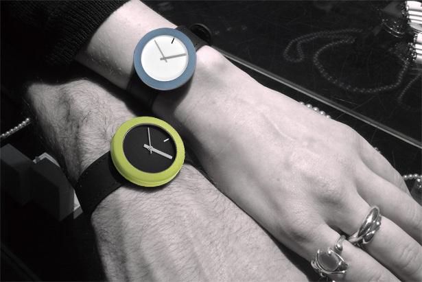 未使用　ピエールジュノー　腕時計　スイス　ポルカドット　MoMA　モマ　完動品レディース